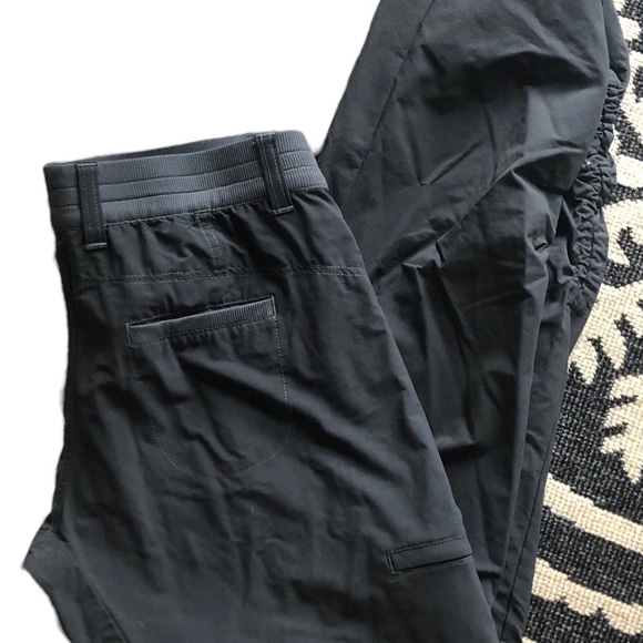 Kuhl Durango Hiking Cargo Pants Sz. 8 Gray Cinched Leg Drawstring Waist Outdoors - Picture 7 of 7